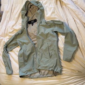 Arc’teryx Beta LT